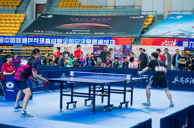 同时表现出 同时表现出